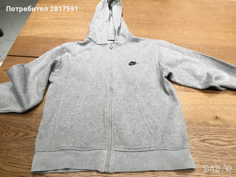 Детски суичер  Nike, с качулка и цип, размер 140-152 см, снимка 1
