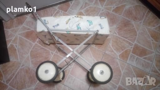 Стара играчка бебешка количка , снимка 1