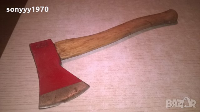 брадва-червена-500