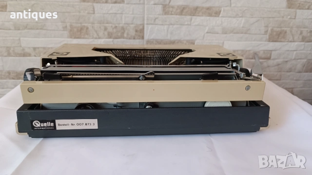 Стара пишеща машина Privileg 160 - Made in Germany, снимка 6 - Антикварни и старинни предмети - 53006580