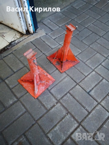 Стойка за автомобили 1,5 тона 