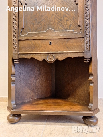 Винтидж ъглов шкаф с богата дърворезба , снимка 12 - Шкафове - 52428710