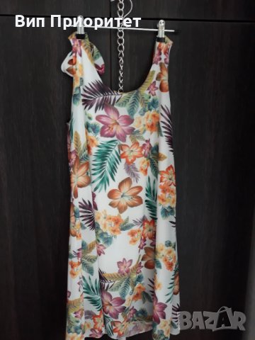 Прекрасна ефирна рокля с цветен пъстър принт, с пандела на едното рамо, свободно падаща, елегантна, снимка 14 - Рокли - 37416868