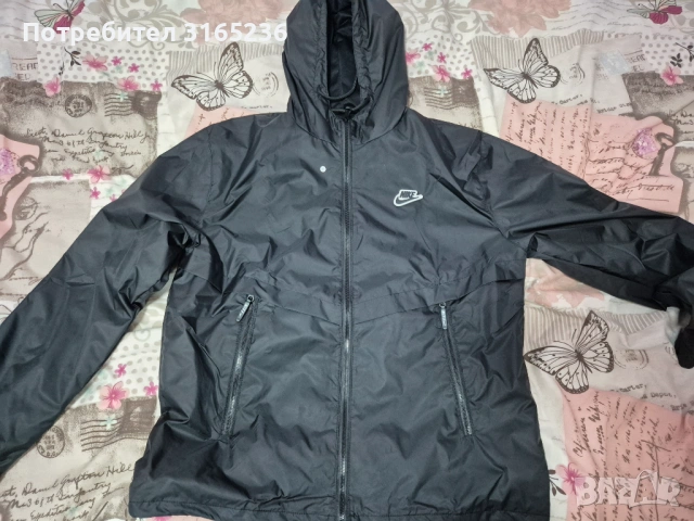 Нова Nike ветровка