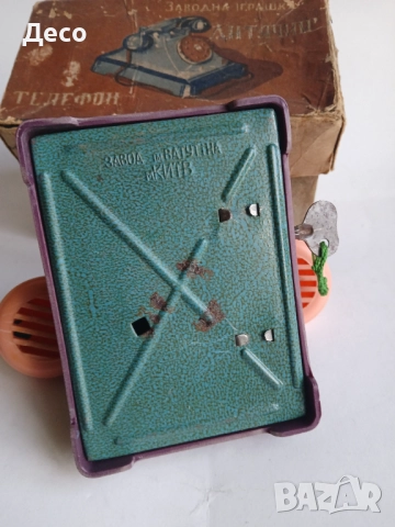 Стара руска играчка телефон със ключ., снимка 3 - Колекции - 52823307