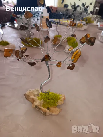 Продавам дръвчета от минерални  камъни и кристали, снимка 8 - Други стоки за дома - 49152321