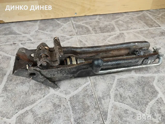 Автомобилен крик