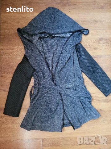 Дамски бпейзер с качулка и с коланче размер S, снимка 3 - Жилетки - 48652706