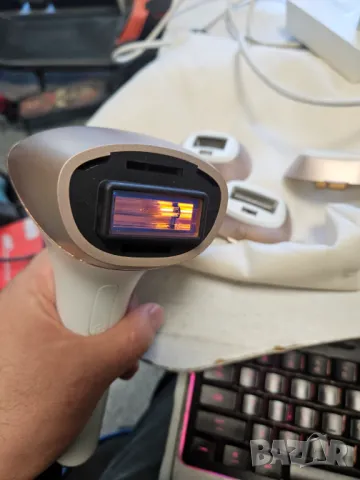 Фотоепилатор Philips Lumea Prestige BR1956, снимка 4 - Друга електроника - 48974671