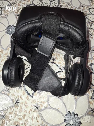 Универсални Vr очила 
С вградени слушалки
Без забележки, снимка 3 - Други игри и конзоли - 48774892