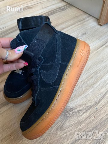 Оригинални кецове Nike Air Force 1 07 Suede Black! 36,5 н, снимка 2 - Кецове - 43208785