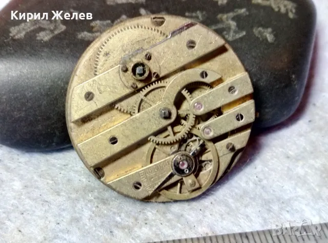МЕХАНИЗЪМ от СТАР ШВЕЙЦАРСКИ ДЖОБЕН ЧАСОВНИК с ПОРЦЕЛАНОВ РИМСКИ ЦИФЕРБЛАТ За КОЛЕКЦИЯ ЧАСТИ 49706, снимка 6 - Антикварни и старинни предмети - 48633402
