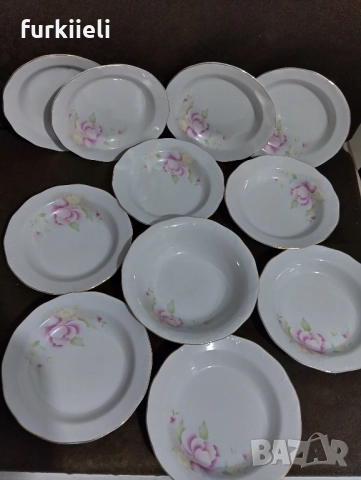 Български порцелан със златен кант 