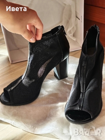 Дамски елегантни обувки на ток с отвор на пръстите 