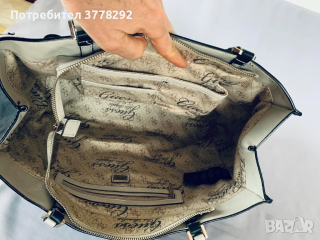 Чанти-1.GUESS оригинал,кожа,голяма-Намаление-с дръжки;разш.16см;2.Re accessories 37/35см, 22лв, снимка 3 - Чанти - 52011255