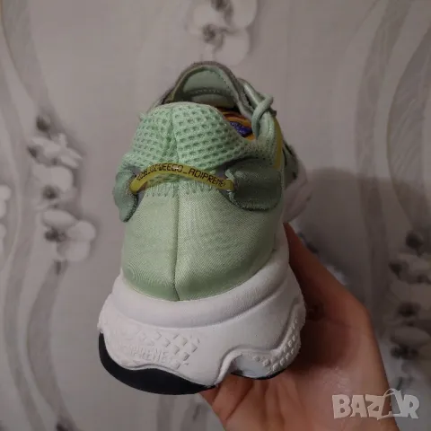 маратонки  adidas Originals Ozweego Glow Green номер 43 ,5-44, снимка 16 - Маратонки - 41717988