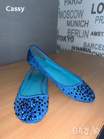 Чисто нови дамски обувки с камъчета, снимка 2 - Дамски елегантни обувки - 36804781