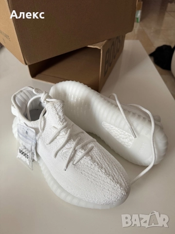 Adidas Yeezy Boost 350 white, снимка 2 - Ежедневни обувки - 51954783