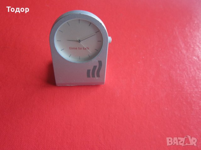 Модерен настолен часовник будилник , снимка 4 - Други - 33102937