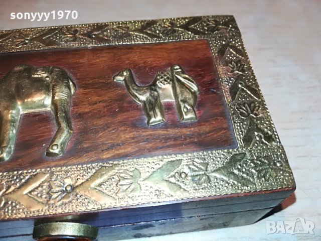 красива дървена кутия с камили-13х8х5см, снимка 5 - Колекции - 28715398