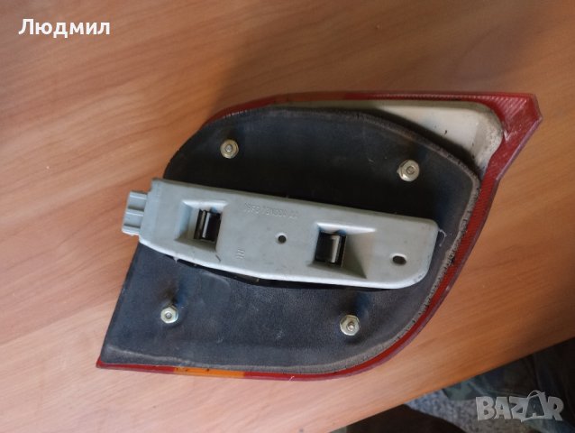 Десен стоп Фиеста, снимка 2 - Части - 43561833