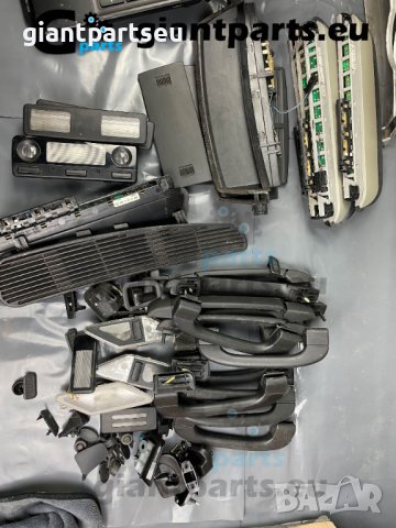 Дръжки плафони пластмаси черни за ТАВАН е46 е39