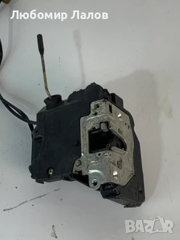 Предна дясна брава Mercedes-Benz C-class W203 (00-04)г. 2037200435, снимка 6 - Части - 50749218