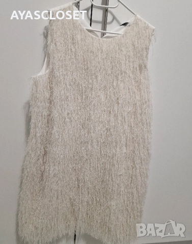 Рокля с декоративни пера, снимка 2 - Рокли - 52329596