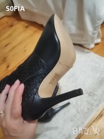 Нови Roberto Botella кожени боти 37, снимка 6 - Дамски боти - 37792856