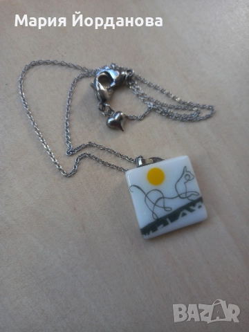 Авторско колие (медальон) от порцелан "Котка", снимка 6 - Колиета, медальони, синджири - 52846834