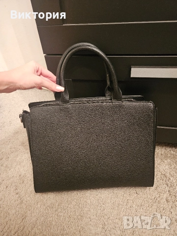 Дамска чанта Страдивариус, снимка 2 - Чанти - 52841479