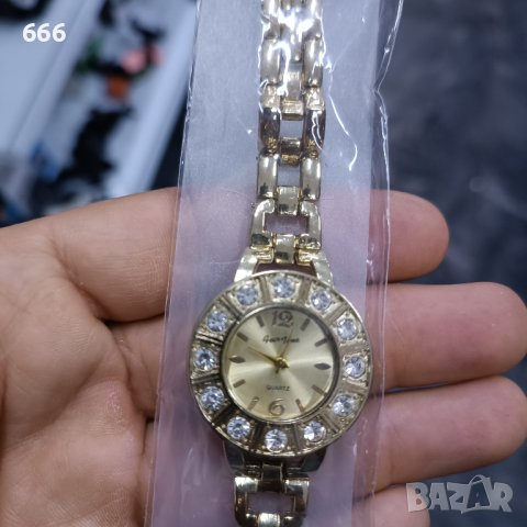 Часовник , снимка 3 - Дамски - 43482305