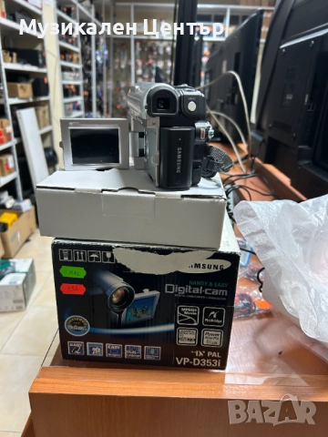 Видео камера Samsung VP D353i за ЧАСТИ 