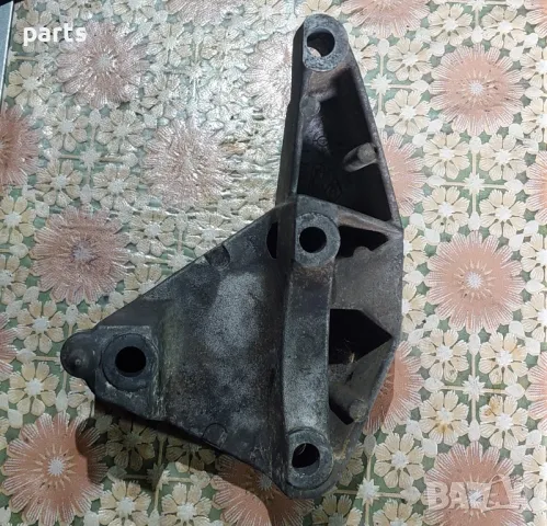 Лапа Двигател Рено Меган 2 N:888 - Канго - Сценик 2
- Нисан - Дачия - 8200437464, снимка 4 - Части - 49641508