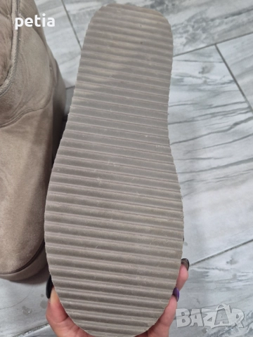 Боти до глезена Bershka, снимка 2 - Дамски боти - 51865281