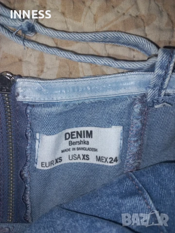 Дънкова рокля Bershka XS, снимка 2 - Рокли - 50672342