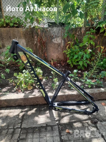 Продавам рамка Varan и главина force