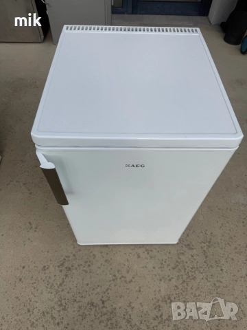 Малък хладилник AEG като нов, снимка 5 - Хладилници - 51915985
