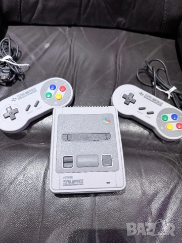 Super nintendo (SNES) мини с два контролера , снимка 2 - Други игри и конзоли - 52941580