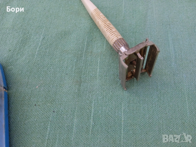 Gillette slim-twist стара самобръсначка, снимка 4 - Други ценни предмети - 36427028