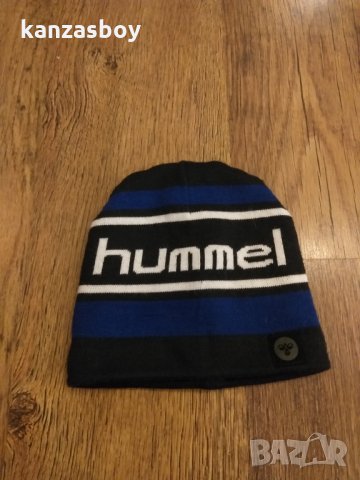 hummel - страхотна зимна шапка КАТО НОВА, снимка 4 - Шапки - 34971579