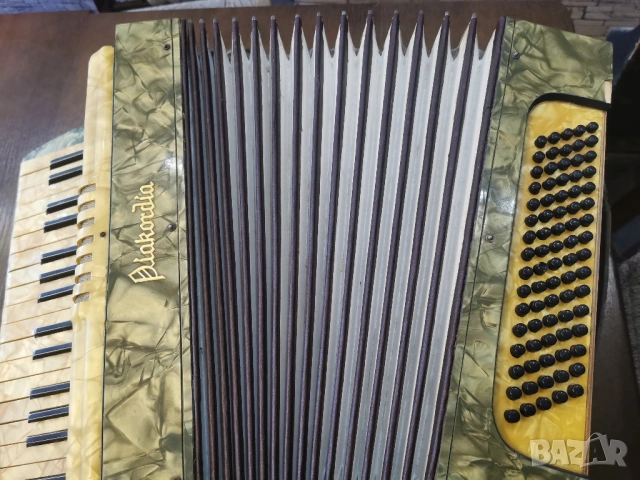акордеон PIACORDIA  - 80БАСА, снимка 4 - Акордеони - 53165166