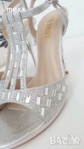Нови луксозни обувки, снимка 2 - Дамски елегантни обувки - 28916547