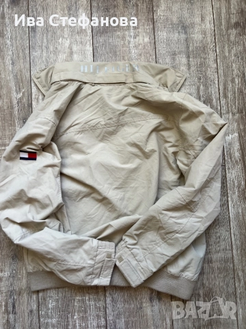 Ново бежово оригинално марково яке Tommy Hilfiger , снимка 4 - Спортни дрехи, екипи - 51801367