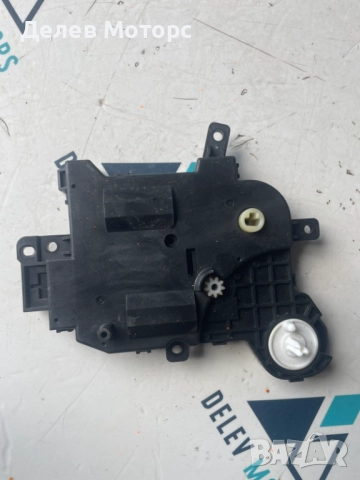 063800-9013 моторче за парно, климатроник от Toyota Corolla 1.5i 125 кс., двигател M15AFKS, 6 ск., снимка 2 - Части - 51926240