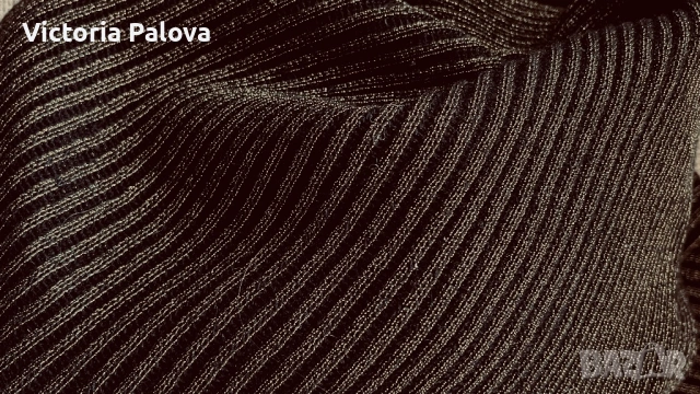 Луксозен италиански шал от модна къща  POI…BY KRIZIA, снимка 4 - Шалове - 53167022