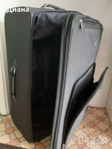 Куфар с големи колелца, размер 78/48/32 см., снимка 2 - Куфари - 43912777