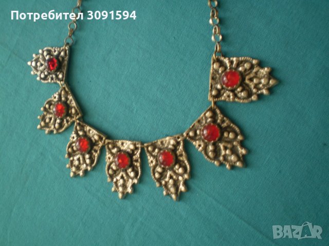 Нагръден накит тип възрожденски