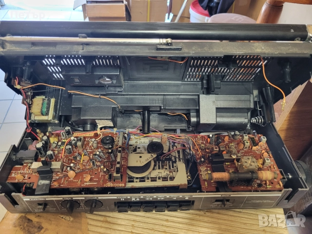 HITACHI TRK-6830E ,за части, снимка 9 - Радиокасетофони, транзистори - 51470973