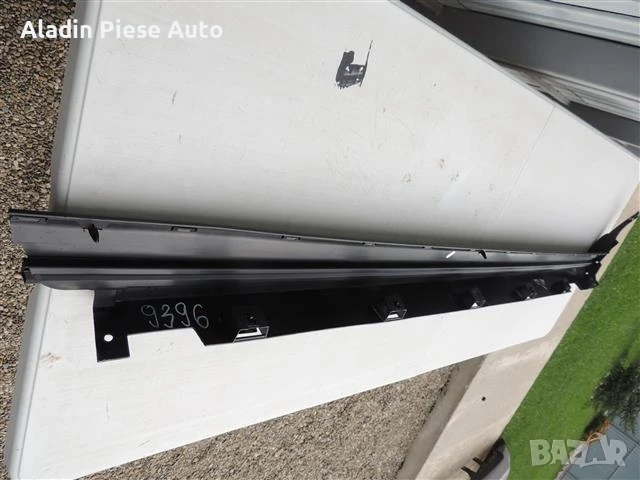 Лайсна за праг / десен праг Ford Kuga година 2020 2021 2022 код LV4B-S10154-A , снимка 3 - Аксесоари и консумативи - 50847621